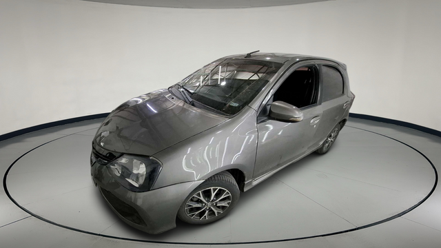 Toyota • Etios