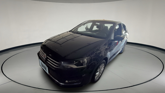 Volkswagen • Polo