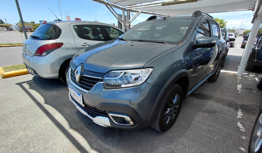 Renault Sandero Stepway 1.6 INTENS Hatchback 2023