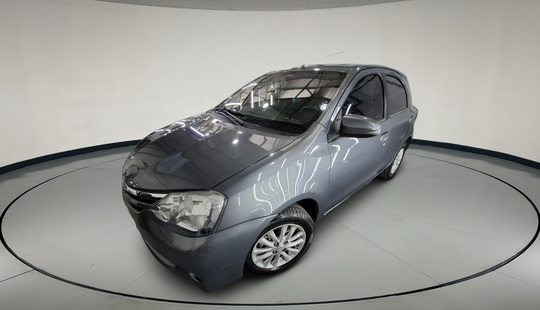 Toyota • Etios