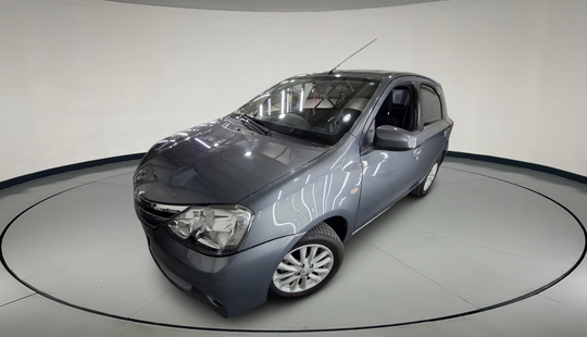 Toyota • Etios