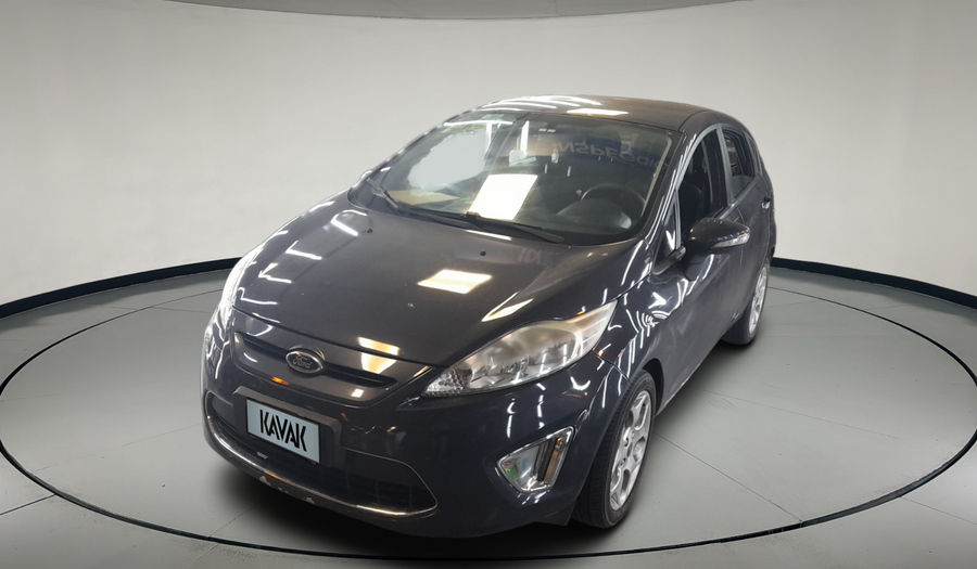Ford Fiesta Kinetic Design 1.6 16V TITANIUM Hatchback 2013
