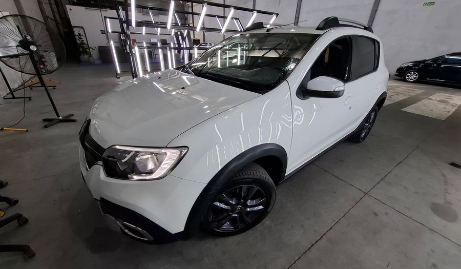 Renault Sandero Stepway 1.6 INTENS Hatchback 2020