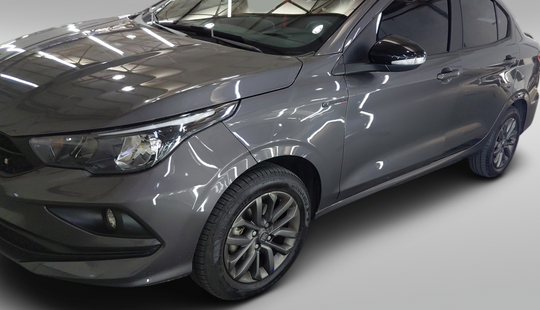 Fiat • Cronos