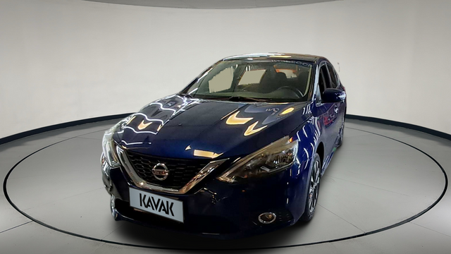 Nissan • Sentra