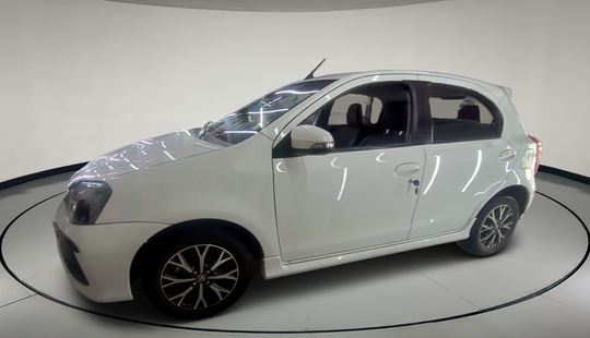 Toyota • Etios