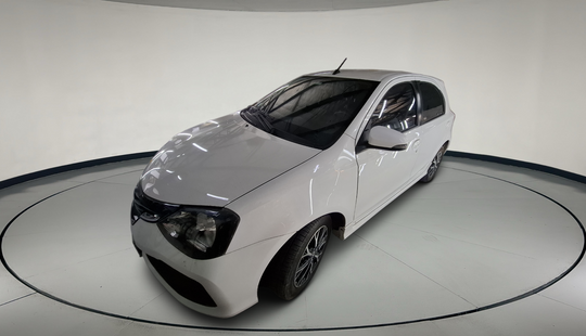 Toyota • Etios