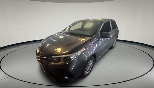 Toyota • Yaris