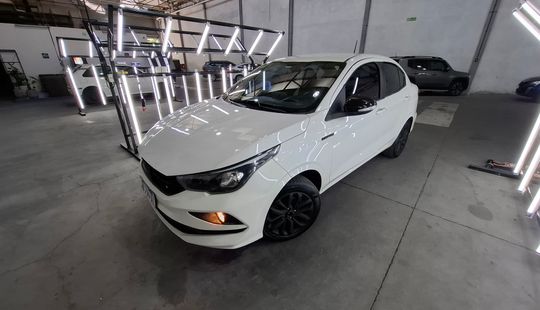 2021 • 48.000 km • Manual