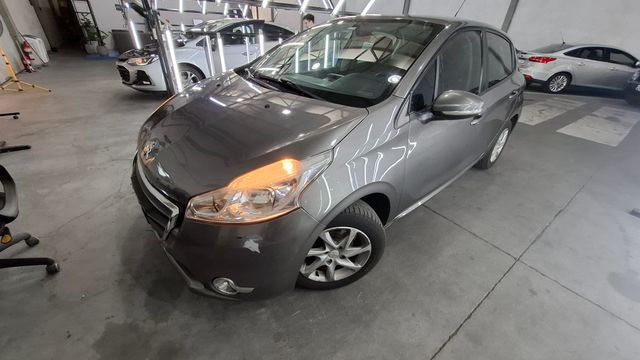 Peugeot 208 1.5 ALLURE TOUCHSCREEN