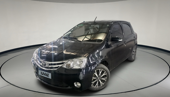 Toyota • Etios