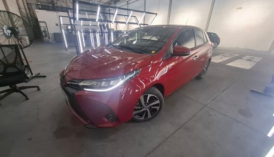 Toyota • Yaris