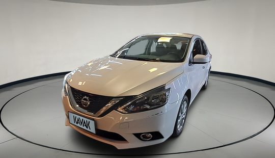 Nissan • Sentra