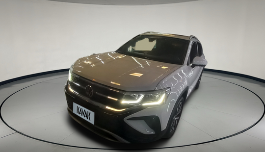 Volkswagen • Taos