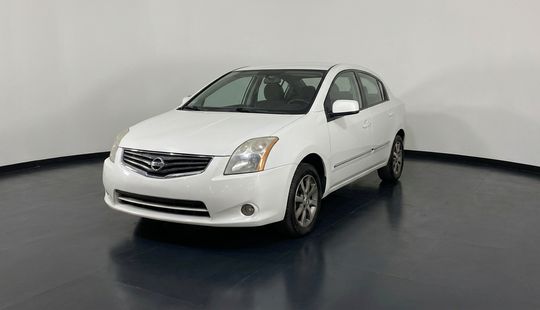 Nissan • Sentra