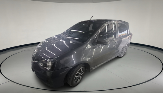 Toyota • Etios