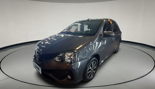 Toyota • Etios