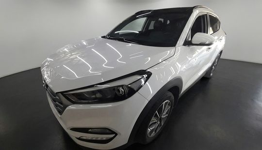 Hyundai • Tucson