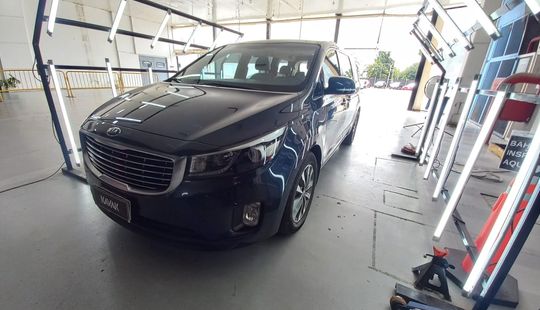Kia • Carnival