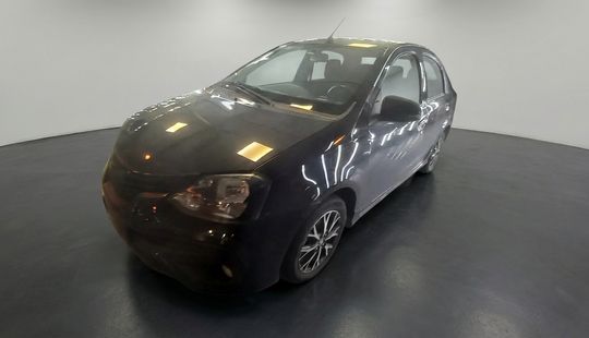 Toyota • Etios