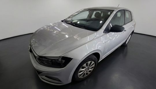 Volkswagen • Polo