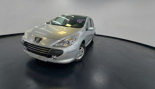 Peugeot • 307