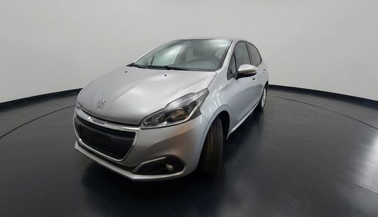 Peugeot • 208
