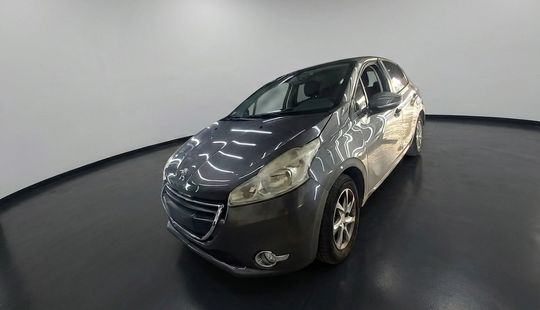 Peugeot • 208
