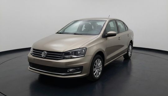 Volkswagen • Polo
