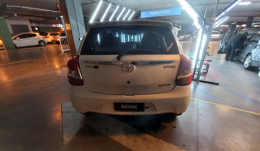 Toyota Etios 1.5 XLS Hatchback 2017