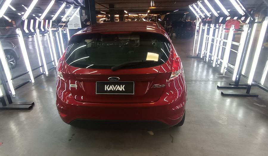 Ford Fiesta Kinetic Design 1.6 SE Hatchback 2015