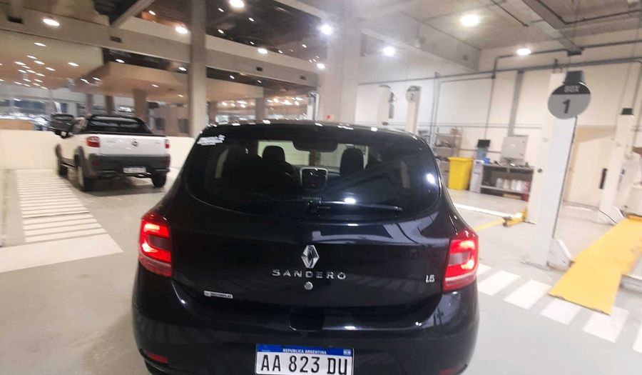 Renault Sandero 1.6 AUTHENTIQUE Hatchback 2017