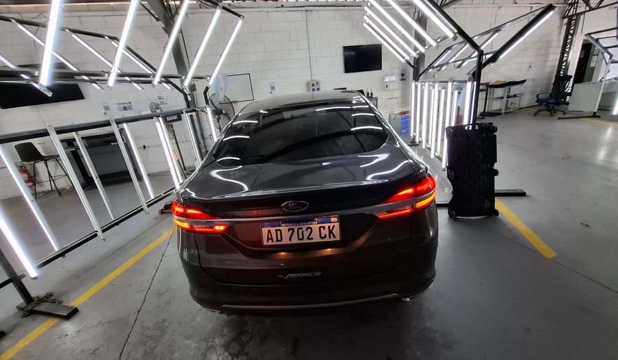 Ford Mondeo 2.0 VIGNALE HYBRID AUTO Sedan 2019