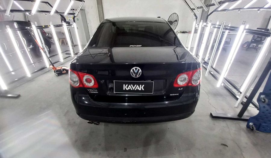 Volkswagen Vento 2.5 ADVANCE TIPTRONIC Sedan 2009