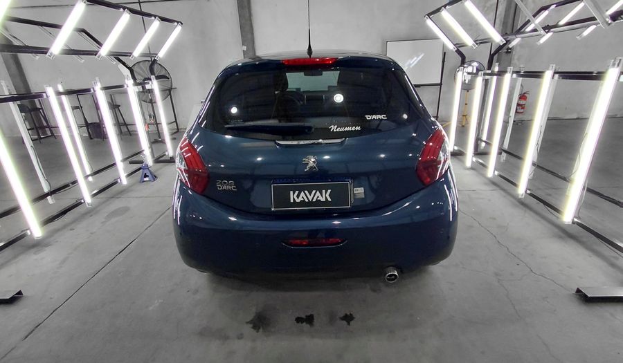 Peugeot 208 1.6 FELINE Hatchback 2017