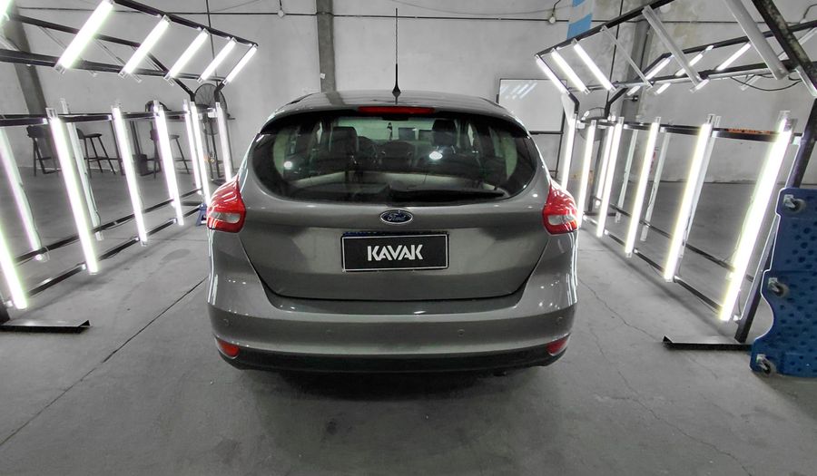 Ford Focus Iii 2.0 SE PLUS POWERSHIFT Hatchback 2016
