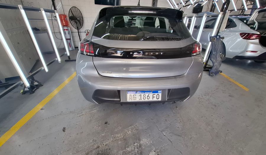 Peugeot 208 1.6L STYLE Hatchback 2023