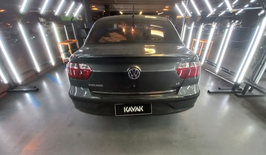 Volkswagen Voyage 1.6 HIGHLINE Sedan 2013