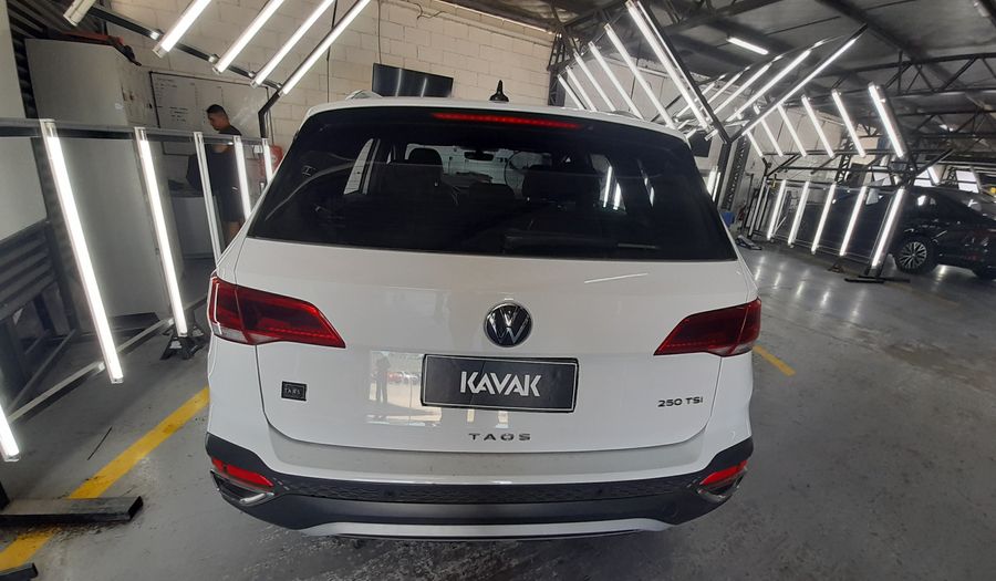 Volkswagen Taos 1.4 250 TSI HIGHLINE AUTO Suv 2021