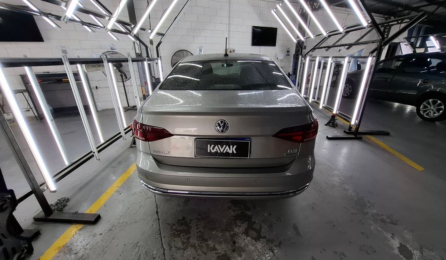 Volkswagen Virtus 1.6 MSI HIGHLINE AUTO Sedan 2018