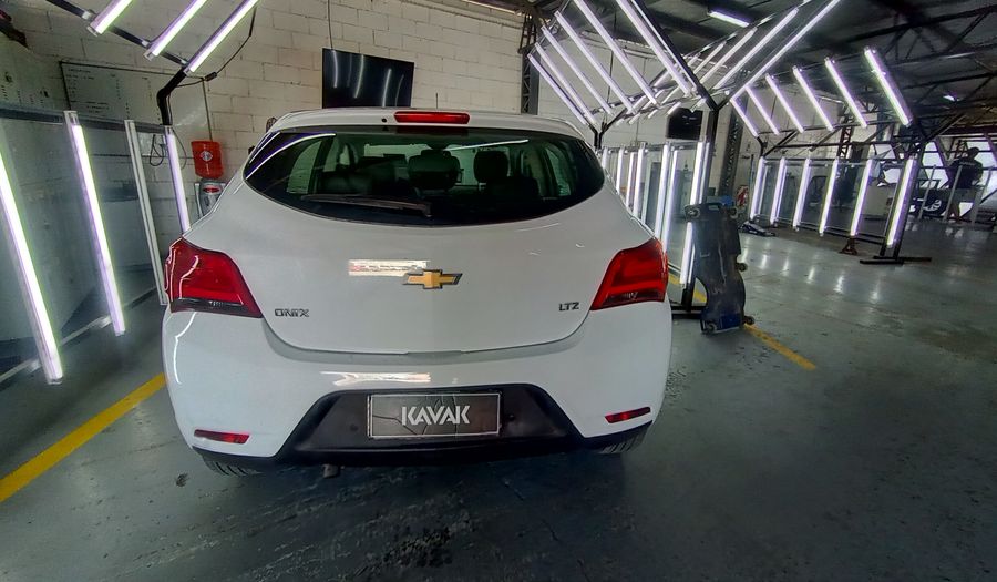 Chevrolet Onix 1.4 LTZ Hatchback 2018