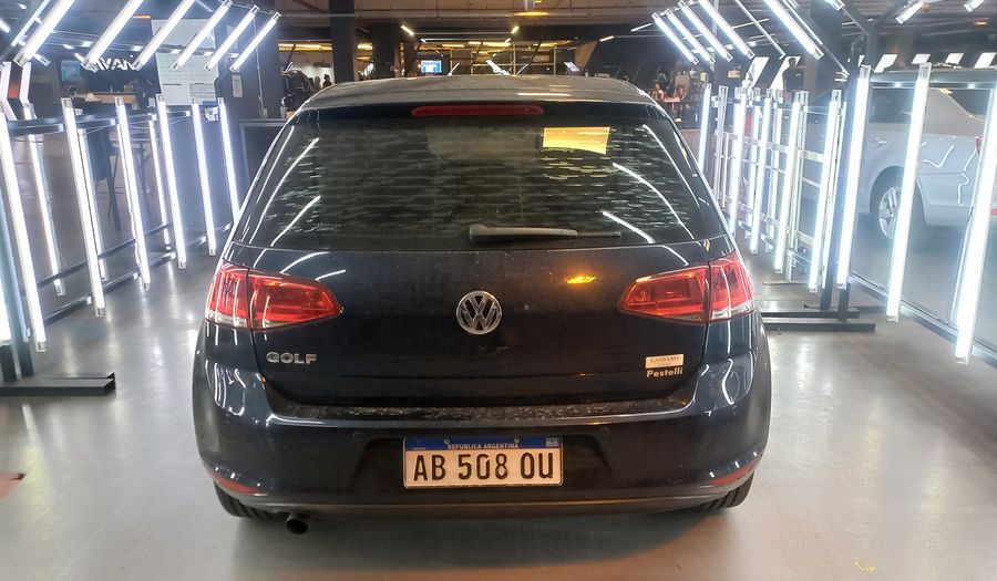 Volkswagen Golf 1.6 MPI TRENDLINE Hatchback 2017