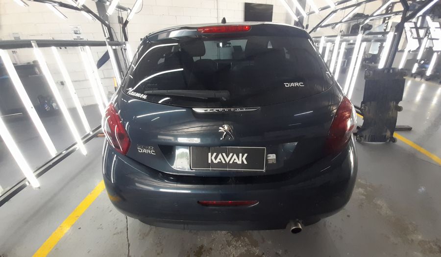 Peugeot 208 1.6 FELINE Hatchback 2017