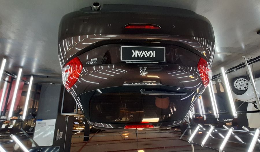 Peugeot 208 1.6 FELINE PACK CUIR Hatchback 2014