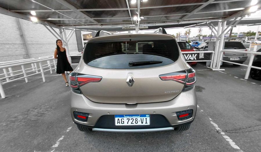 Renault Sandero Stepway 1.6 INTENS CVT Hatchback 2024