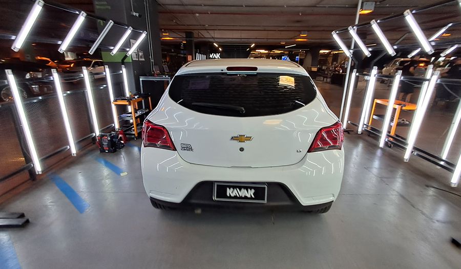 Chevrolet Onix 1.4 LT Hatchback 2018