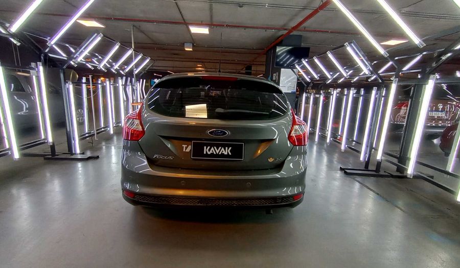 Ford Focus Iii 2.0 SE PLUS Hatchback 2014