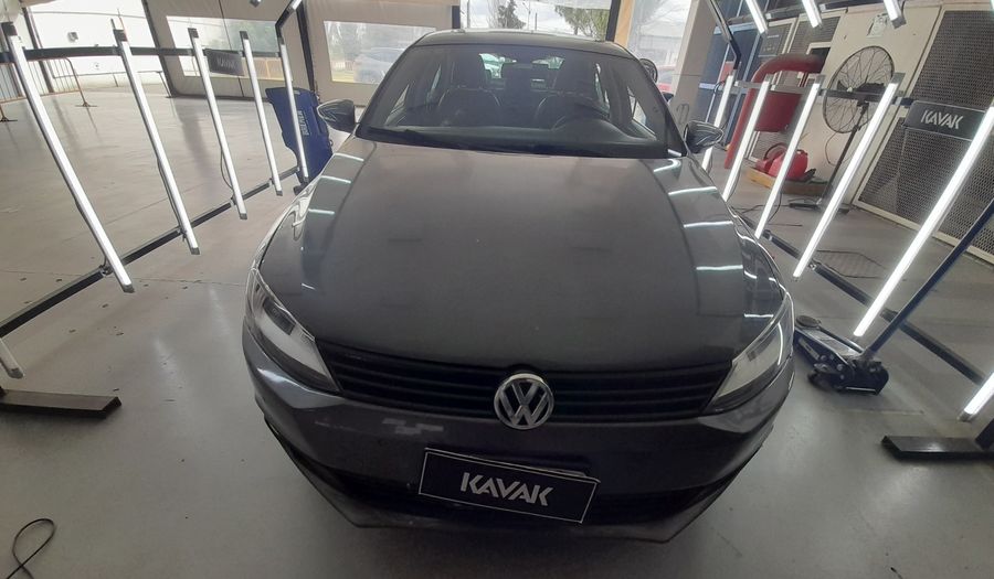 Volkswagen Vento 2.5 LUXURY Sedan 2011