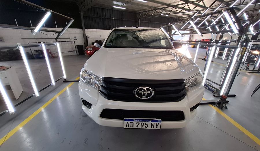 Toyota Hilux 2.4 TDI DX 4WD C/D Pickup 2019