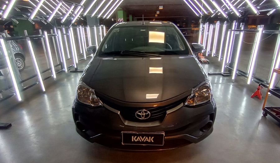 Toyota Etios 1.5 X Hatchback 2022